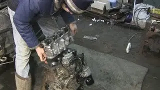 1.9 turbo diesel: Installing and tightening the cylinder head, part 14