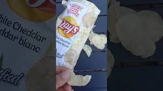 Lay's White Cheddar Smartfood chips