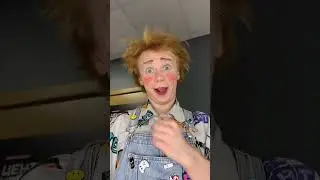 Принес вкусный 🍵 чай 
