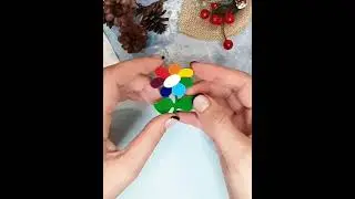 Акриловая брошь ручной работы Семицветик
