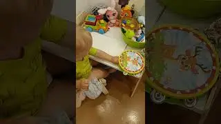 За столиком