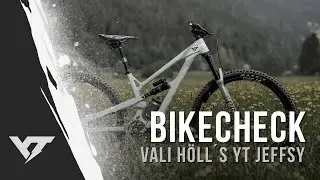 Bike check with Vali Höll 🚲  | 