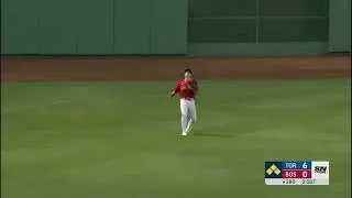 Jaren Duran misses fly ball but with happy h christmas