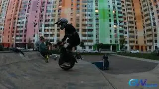 На моноколесе в скейтпарке. Тренировка GotwayTeam.