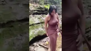 Pengen mandi di suasana  sepi...