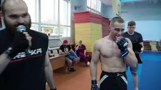 ПРОСТОЙ ПАРЕНЬ против АЗИАТСКОГО ЧЕМПИОНА !!