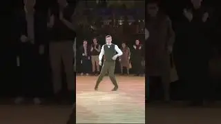 Что он вытворяет!? КРУТОЙ DANCE 