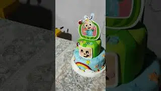 Torta falsa Cocomelon
