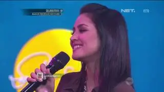 Ridho Rhoma Ft. Fazura - Bulan Terbelah di Langit Amerika ( Live at Sarah Sechan )