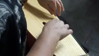 Игра на гуслях. Елена Вяткина