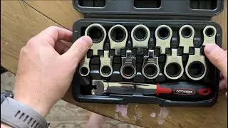 Flex Head Wrench Set With Interchangeable Heads