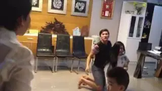 Uyên Trang được NSƯT Kim Tử Long hỗ trợ thi Hãy Nghe Tôi Hát