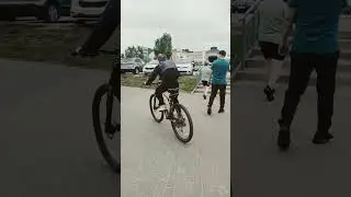 спиздили велосипед