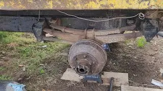 How To Take The Rear Hub Off A Ford F600