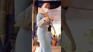 jilbab goyang bokong semok bohay