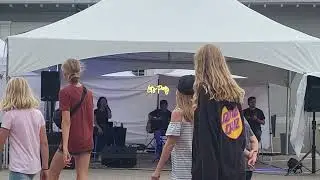You belong with me and Sweet but Psycho Acoustic live at Street Eats Burlington