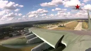 Полет самолетов Су 25 с дымами  Воздушные съемки