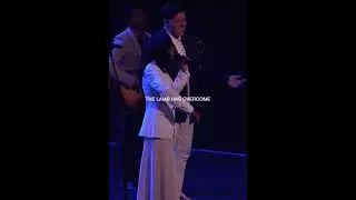 Take a moment and worship God. #worship #singing #gospel #praiseandworship #praisethelord