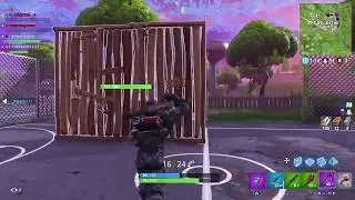 Fortnite - Squad Wipe in Basketball Court
