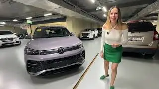 Фиолетовый Volkswagen Tiguan.  Лиса рулит