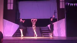 Трое в мини-юбках