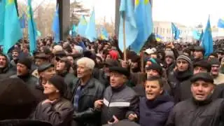 Эрвин Ибрагимов на митинге за целостность Украины. 26.02.2014. Симферополь