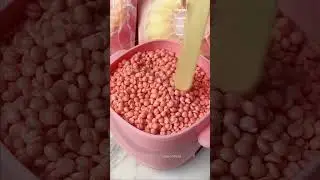 Satisfying leg wax😍😍😍 