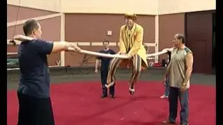 Азбука цирка 15. Акробаты на палках — Шишкина школа