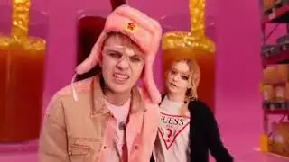 Мир Комикосв ОБЗОР КЛИПА - ( Премьера Клипа Котя мур и Юля)