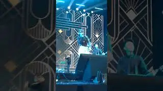 Tiba-tiba Isyana