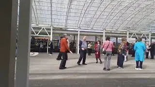 Танцевальная площадка в парке Останкино !!!!