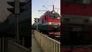 Эп1м размазал ягоды #train #ржд #railway #поезда #поезд #automobile #rail
