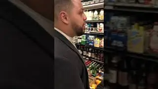 Ayudame Andy Catches a Thief
