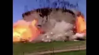 house exploding meme #shorts #meme #house #explosion #memes #youtube #youtubeshorts #unexpected
