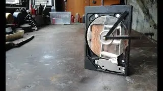 How to make a designer clock, from an old hard drive