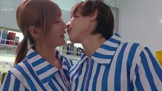 Sneak a peek at a passionate Japanese kiss from a magical place ④