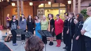 Bulgarian song Dragana - Nevenka live at AMAN 50 Reunion