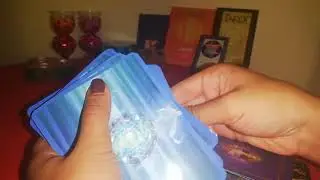 AKLINIZDAKİ KİŞİ NE DÜŞÜNÜYOR ❓NE HİSSEDİYOR ❓ HAYIRLI MI❓MESAJ NE❓DİLEK TUT 🙏 TAROT AÇILIMI