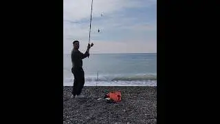 Рыбалка на Черном море #shorts