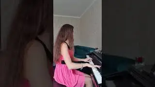 Shawn Mendes, Camila Cabello - Señorita.