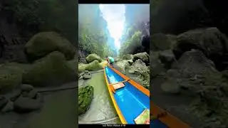 Skillful Boatman in Pagsanjan Falls | Philippines 🇵🇭 #shorts