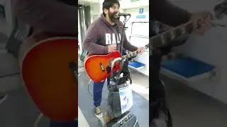Moisés Alba - "Ojeras al amanecer" • En Vivo - En el tren