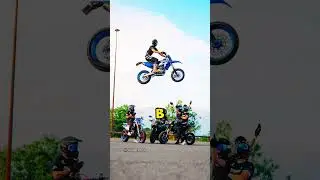 Попал на Мотоцикле в дождь😱 