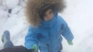 Встречаем сестренку из школы