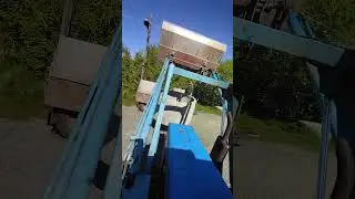 МТЗ. Погрузка ЖБИ в телегу 2ПТС4, По тонне элемент.
