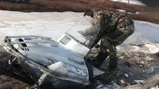 Снегоход Буран по снежному болоту, застрял. Ямаха провалилась под лед. Часть 1