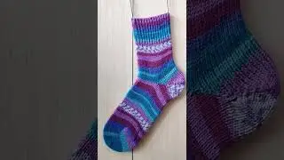 Мои ПЕРВЫЕ НОСКИ на вязальной машине Нева-5