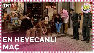 Mahalleli maçın sonucunu heyecanla bekliyor - Seksenler Özel Sahneler