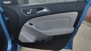 Как снять карту двери Mercedes Benz