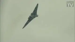 Vulcan Sunday Take Off RIAT 2009 [HD]